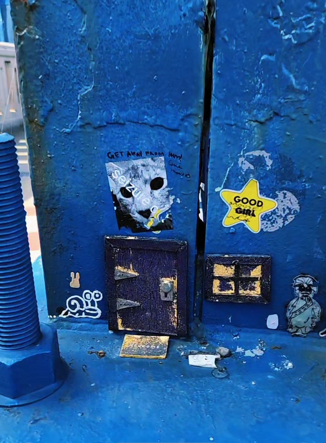 Fremont Bridge Mouse Door