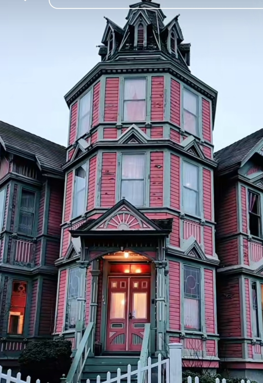 The Starrett House
