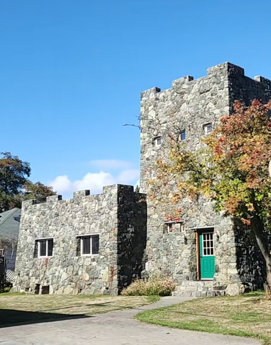 Unknown Castle
