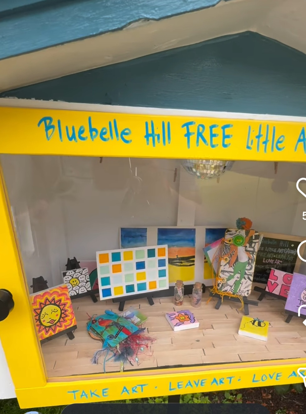 Bluebelle Hill Free Little Art Gallery