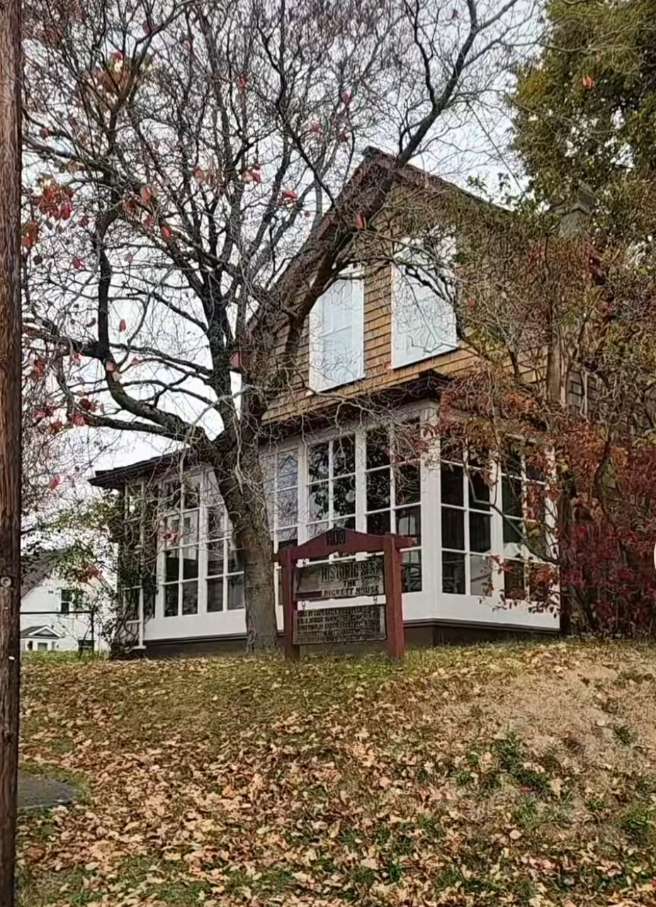 Pickett House